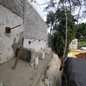 A Prefeitura de Santos finaliza a concretagem do muro de arrimo para estabilizar o Morro do Fontana e proteger a comunidade local - Foto: Divulgação/ Prefeitura de Santos