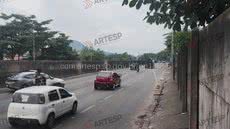 Uma jovem de 24 anos perdeu a vida após ser atropelada em um local proibido para travessia na Rodovia dos Imigrantes - Foto: Divulgação/ Artesp