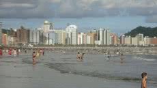 Dois homens, de 26 e 40 anos, faleceram após se afogarem em Praia Grande, deixando a comunidade em choque e tristeza - Foto: Reprodução