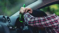 A abordagem da Polícia Militar resultou na prisão de um homem que dirigia embriagado, evitando um possível acidente na Rodovia Padre Manoel da Nóbrega - Foto: Reprodução