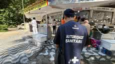 Operação da Vigilância Sanitária já notificou 90 estabelecimentos por irregularidades em alimentos durante a Quaresma - Foto: Divulgação/ Prefeitura de Guarujá