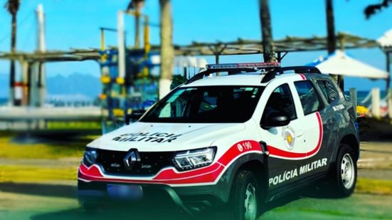 Os adolescentes e o homem maior de idade foram levados ao DP e aguardam decisões judiciais sobre suas penas - Foto: Divulgação/ 29° BPMI