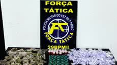 Força Tática do 29º Batalhão prendeu homem que tentou se esconder em ferro-velho, mas foi interceptado pelos policiais - Foto: Divulgação/ 29° BPMI
