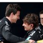 Após vitória no Japão, Toto Wolff elogia Antonelli e destaca seu papel na equipe Mercedes - Foto: Reuters