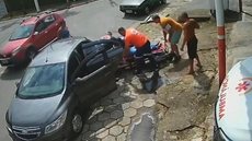 Uma mulher de 52 anos foi salva após parada cardíaca, graças à rápida ação da equipe do Samu - Imagem: Reprodução