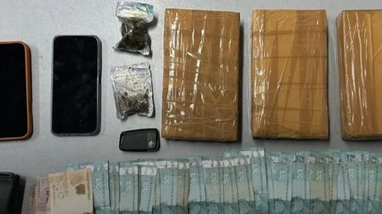 A prisão de Genivaldo, conhecido como 'Fazendinha', é um golpe significativo na estrutura do PCC, afetando suas operações no tráfico - Foto: Divulgação/ Polícia Militar