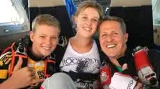 A filha de Michael Schumacher compartilha sua jornada de superação - Imagem: Reprodução
