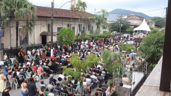 Semana Santa trouxe momentos de reflexão e celebração, com procissões e vias-sacras que uniram as comunidades locais - Foto: Divulgação/ Prefeitura de Guarujá