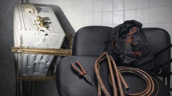 Movimentação policial em Agenor de Campos resulta na prisão de homem que furtou tubulação de cobre de creche municipal - Foto: Divulgação/ 29° BPMI