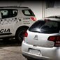 Abordagem da Força Tática revelou que o carro tinha placas falsas e motor adulterado, resultando na prisão do motorista - Foto: Divulgação/ 29° BPMI