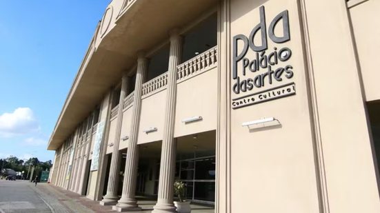 Secretarias de Trânsito, Transportes e Cultura se unem para facilitar acesso ao maior centro cultural da região com nova parada de ônibus - Foto: Vanessa Rodrigues/ A Tribuna Jornal