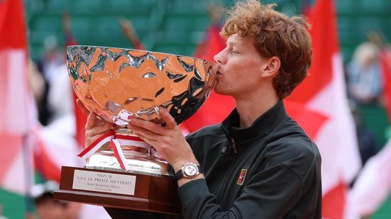 Sinner bate Alcaraz em Monte Carlo e retoma o topo do ranking mundial - Foto: Corinne Dubreuil/ATP Tour