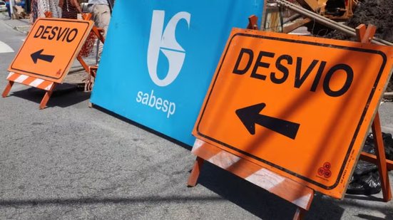 Obras da Sabesp fecham ruas em nove pontos de Praia Grande nesta semana