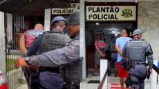 Força Tática do 29º BPM/I prendeu dois foragidos em Itanhaém, reforçando o combate à criminalidade na região - Foto: Divulgação/ 29° BPMI