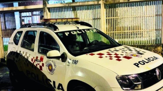 Indivíduo foi abordado em atitude suspeita e identificado como foragido com mandado de prisão por tráfico de drogas - Foto: Divulgação/ 29° BPMI