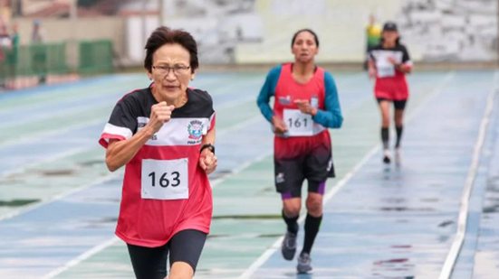 Competição para atletas acima de 60 anos movimenta o município até domingo - Imagem: Divulgação