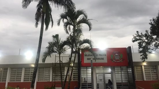 Durante patrulhamento, a PM localizou e prendeu suspeitos em dois bairros de Peruíbe, Jardim Romar e Riviera - Foto: Reprodução