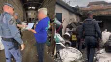 Ação integrada uniu a fiscalização de segurança e os serviços de zeladoria urbana para organizar os espaços públicos - Foto: Divulgação/ 6° BPMI