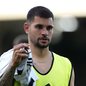 Jogador deixou o campo aos 66 minutos em jogo do Newcastle, mas revelou nas redes sociais que saída foi por precaução - Foto: Jordan Pettitt / Getty Images