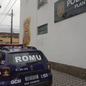 Durante abordagem, foram encontrados e apreendidos entorpecentes e dinheiro com os suspeitos, que tentaram fugir da ação policial - Foto: Reprodução