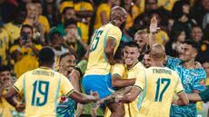 A partida no Maracanã foi um laboratório para Ancelotti, que fez 10 substituições - Imagem: Divulgação