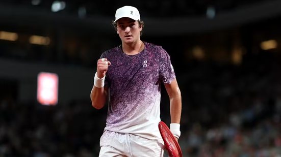 Próximo desafio de Fonseca será contra o tcheco Jakub Mensik - Foto: Clive Brunskill/Getty Images
