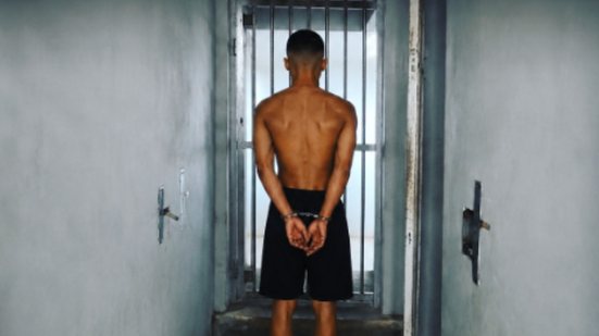 Homem foi encontrado em sua casa após tentar despistar a polícia em Itanhaém, Litoral Sul - Foto: Divulgação/ 29° BPMI