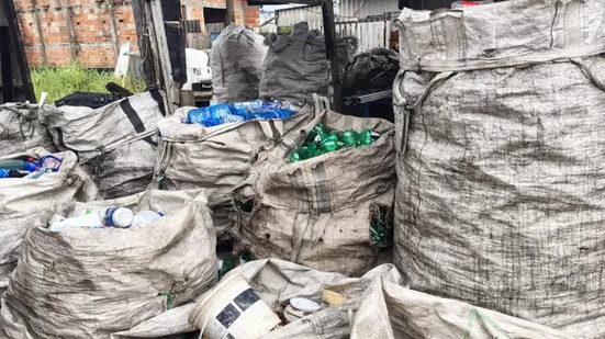 Uma força-tarefa mobilizou segurança e órgãos públicos para fiscalizar estabelecimentos e combater receptação no litoral sul - Imagem: Divulgação / Prefeitura de Mongaguá