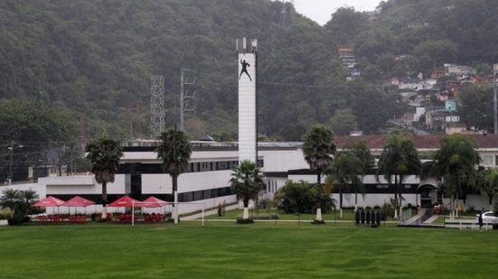 Sem laudos vigentes, CT do Santos é vetado pela FPF para partidas oficiais - Imagem: Divulgação