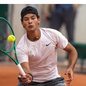Após 59 anos, Brasil volta a ter um representante na final juvenil de Roland Garros, com Guto Miguel buscando o título - Foto: Tim Clayton/Getty Images