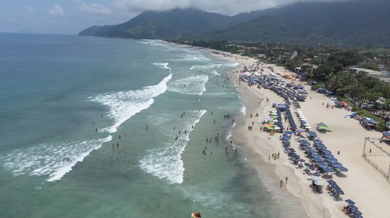 Com mais de 50 praias impróprias, Santos, São Vicente e Praia Grande têm restrição quase total - Imagem: Divulgação