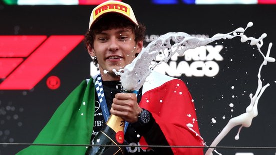 O jovem piloto da Mercedes se torna o mais jovem a vencer em Monte Carlo - Foto: Reuters