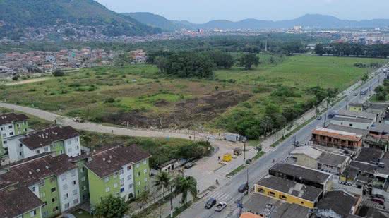 Moradores acionaram os bombeiros ao perceberem forte odor de gás, levando a uma ação rápida para conter o risco de explosão - Foto: Reprodução