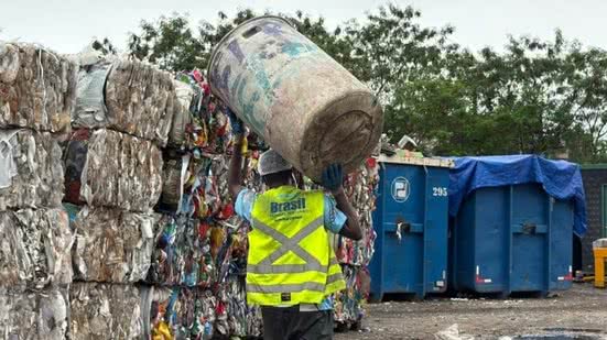 Volume foi processado pela Cooperativa Rainha da Reciclagem - Imagem: Divulgação