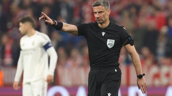 Fifa escala esloveno Slavko Vincic para apitar a estreia do Brasil na Copa do Mundo - Foto: Oliver Kaelke / Getty Images