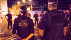 A Guarda Civil Municipal atuou rapidamente para resgatar o homem e encaminhá-lo à delegacia para formalização do crime - Foto: Divulgação/ Prefeitura de São Vicente