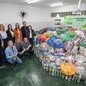 Alunos e professores de Praia Grande arrecadam tampinhas e lacres para cadeiras de rodas, promovendo solidariedade e sustentabilidade - Foto: Divulgação/ Prefeitura de Praia Grande
