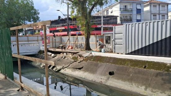 Intervenções visam corrigir erosão que compromete ciclovia e passeio público, garantindo segurança para usuários - Foto: Divulgação/ Prefeitura de Santos