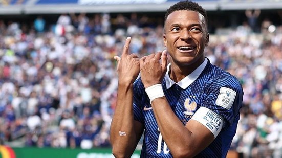 Zebras e goleadas na estreia da Copa provocam forte dança das cadeiras no ranking mundial - Foto: Charly Triballeau / AFP