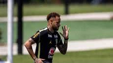 Neymar volta a calçar chuteiras nos EUA sob forte cautela médica - Foto: Nogueira Foto