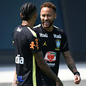 Com rotina de treinos em dois turnos, Neymar busca acelerar recondicionamento físico sem pular etapas médicas - Imagem: Mauro Pimentel / AFP