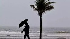 A primeira semana do inverno traz mudanças drásticas no clima, com previsão de chuvas intensas e temperaturas em queda na Baixada Santista - Foto: Rogerio Soares/ Arquivos AT
