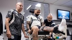 Elenco inicia intertemporada com foco em ajustes táticos e condicionamento físico antes das competições oficiais - Foto: Raul Baretta/ Santos FC