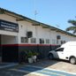 Um policial militar e moradores prenderam dois adolescentes que assaltaram uma mulher na Praça Dudu Samba, em Mongaguá - Foto: Reprodução/ Google Maps