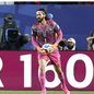 Após pedido da CBF, goleiros brasileiros trocarão uniforme vermelho por verde na partida contra a Escócia - Foto: Getty Images