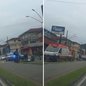 Piloto da motocicleta teve ferimentos leves nas mãos e foi socorrido por ambulância do Samu no local. - Foto: Reprodução/ Redes Sociais