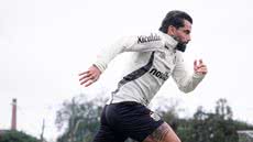 Ex-capitão do Peixe rescinde amigavelmente e fica livre no mercado de transferências - Foto: Raul Baretta/ Santos FC