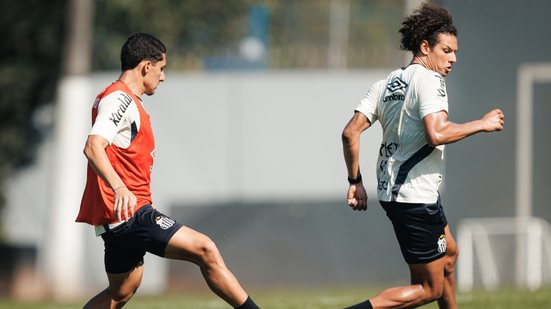 Cuca deve confirmar a escalação do Santos após treino tático - Foto: Raul Baretta / Santos FC