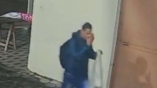 Homem furta imagem de Nossa Senhora de Lourdes de gruta e implora perdão na fuga - Imagem: Divulgação