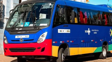 A aquisição do micro-ônibus foi viabilizada pelo programa federal e visa atender pacientes com mobilidade reduzida - Imagem: Divulgação / Ministério da Saúde